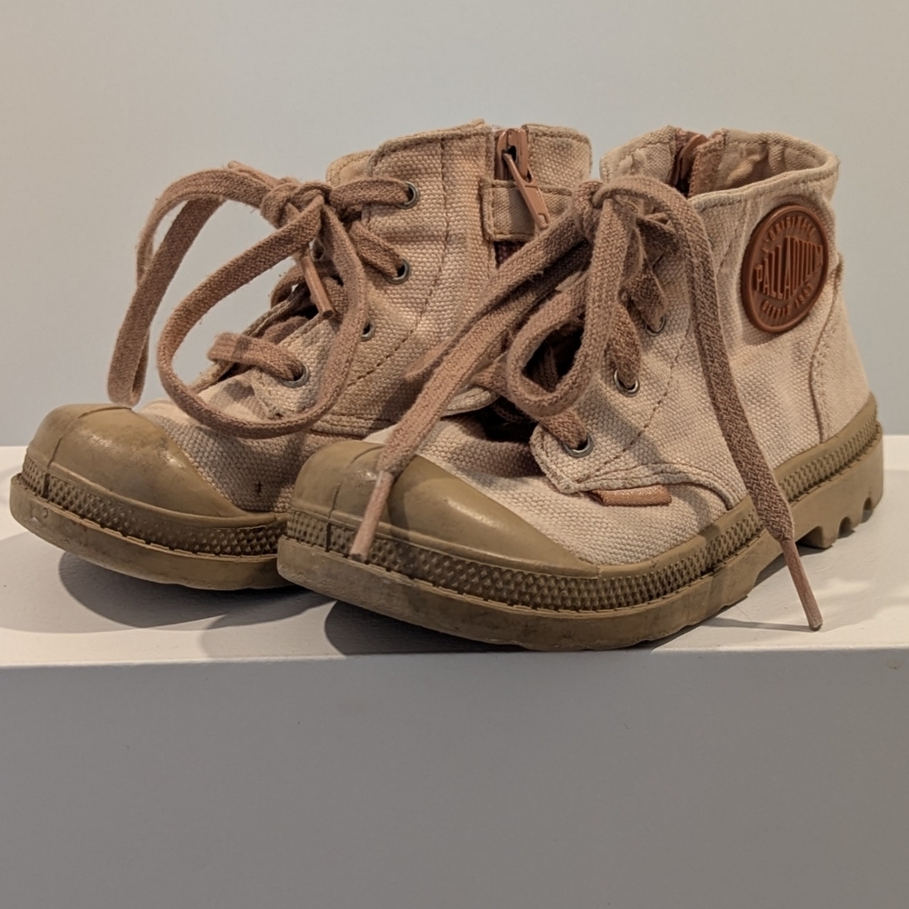 Palladium Pampa Canvas Boots Toddler Size 8 Salmon Pink Putty‎